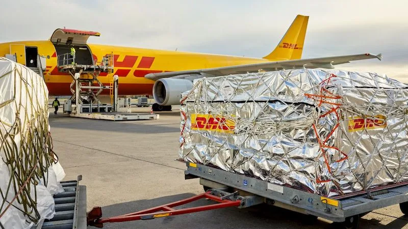 已經(jīng)從澳洲郵寄到英國(guó)的快遞包裹 已經(jīng)從澳洲郵寄到英國(guó)的快遞包裹